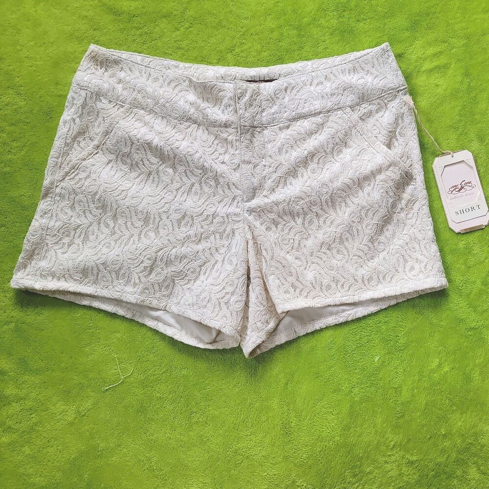 NWT Womens One 5 One Cream Lace Shorts Size 12 High Rise Boho Festival Summer